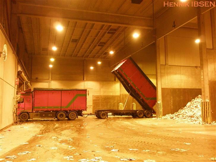 Aktiv Containerservice - Vipper aviserne af billede 199