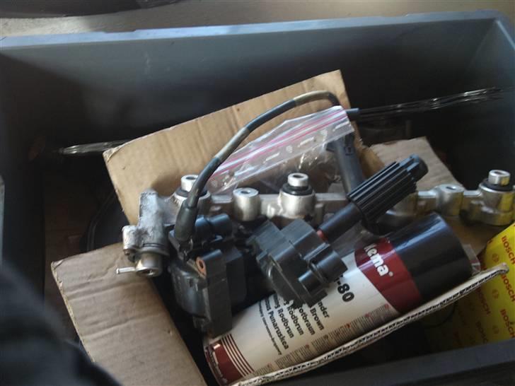 Opbygning af 2.0 dohc 16v turbo "motor" - Noget tænding til rs2000 topstykket billede 2