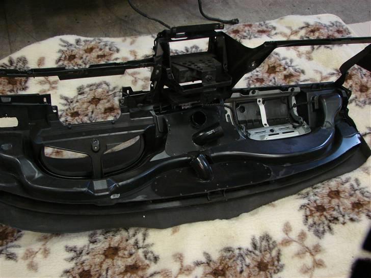 Golf 2 syncro projekt  - D.16-1-10 Så blev instrumentbordet tilpasset og færdig det har næsten taget en månede sammenlagt med det hele da alt skal laves om. billede 52