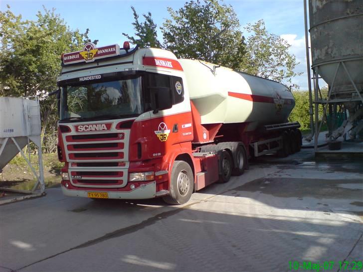 Mine Gl. lastbiler - R420 min første bil som vi kørte cement med for Svebølle. billede 6