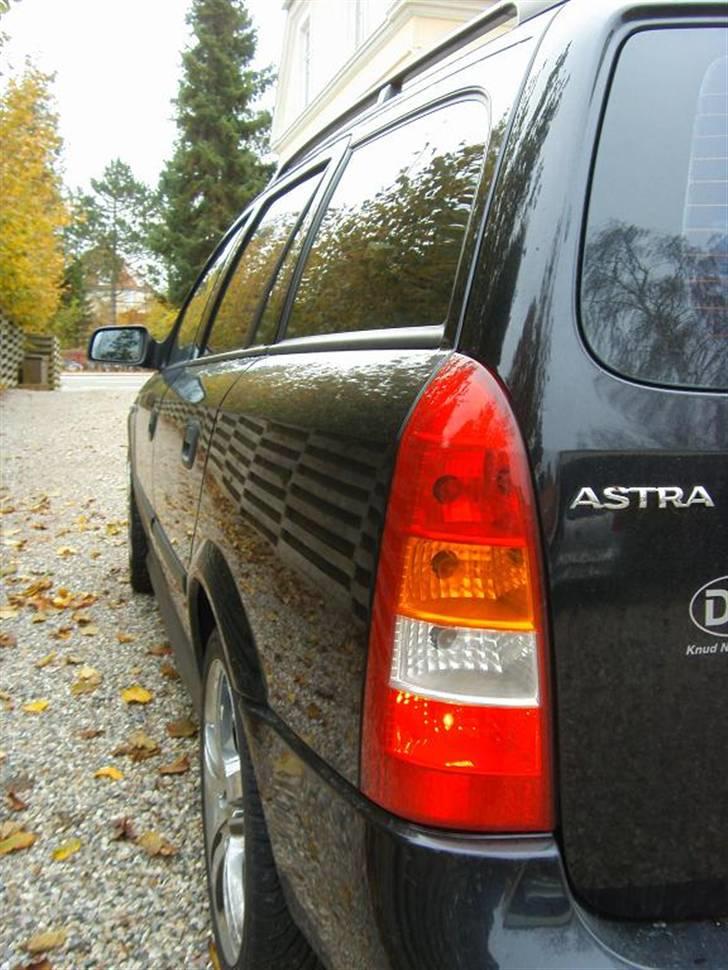 Opel Astra 1,6 16V Comfort Twinport st.car - SOLGT billede 11