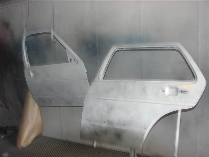 Golf 2 syncro projekt  - D.4-2-10 døre og klapper har fået epoxy billede 64