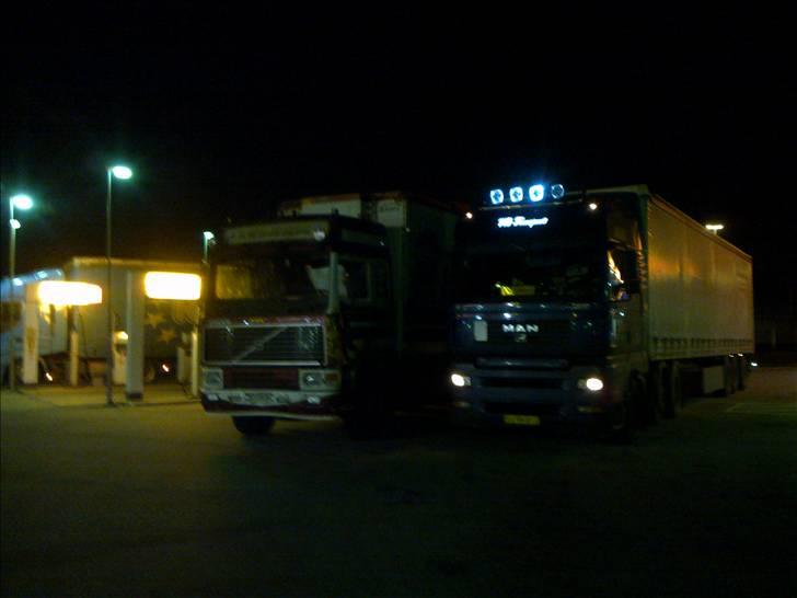 Billeder fra mine ture hos VB Transport - Holdt lige ved en meget sur finne. billede 109