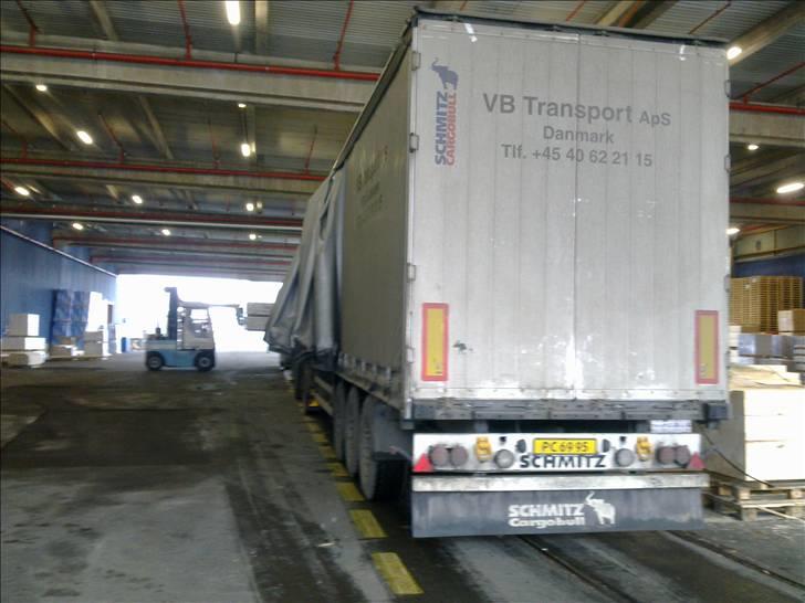 Billeder fra mine ture hos VB Transport - Lidt vente tid i Broby, meget beskidt trailr billede 129