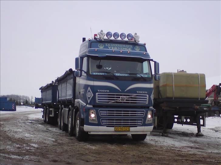 Lastbiler Kai Andersens eftf. - Ronni's flotte volvo. :-) billede 193