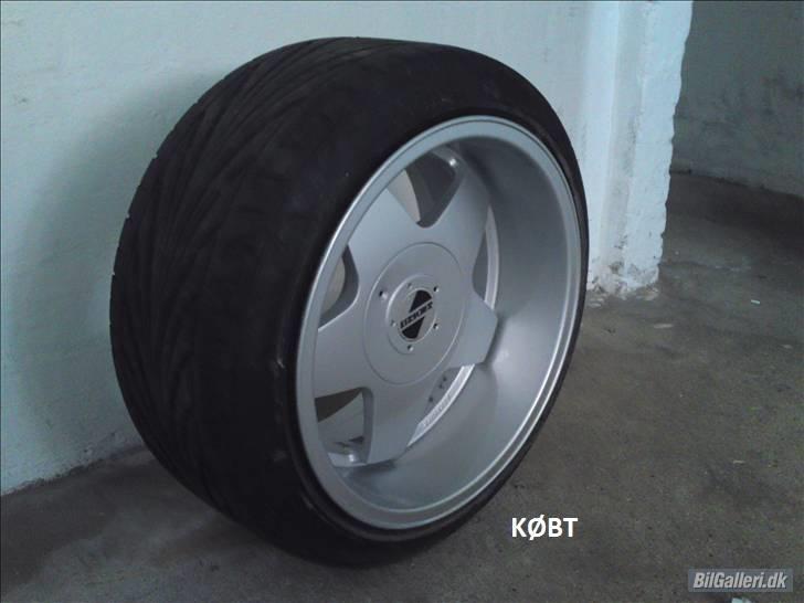 Så begynder E30´eren at tage form ;) - Mine unikke fælge. men kommer sku ikke på før det bliver sne og salt fri ;) billede 13