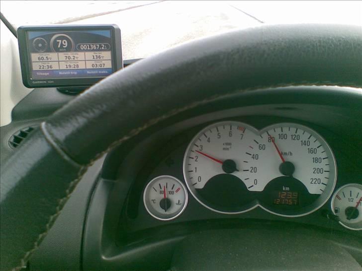 Fejlvisning på speedometer - Her viser speedometeret 80 km/t., hvor gps viser 79 km/t. Det er en fejlvisning på kun ((1/79)*100) = 1,27% billede 2