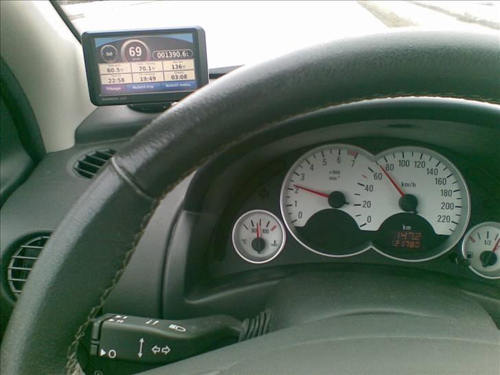 Fejlvisning på speedometer - Her viser speedometeret 70 km/t., hvor gps viser 69 km/t. Det er en fejlvisning på kun ((1/69)*100) = 1,45% billede 3