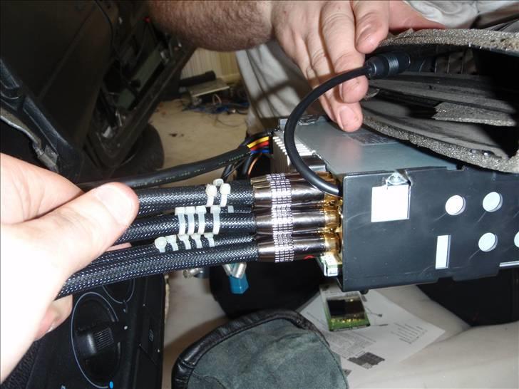 Golf GTI - Lydisolering og kabel føring - Nice :D billede 46