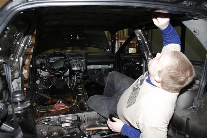 Golf GTI - Lydisolering og kabel føring - Lørdag den 13. februar 2010 billede 25