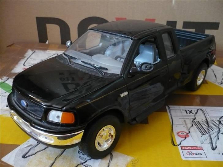 Mine modelbiler 1:18 - Ford f150 billede 106