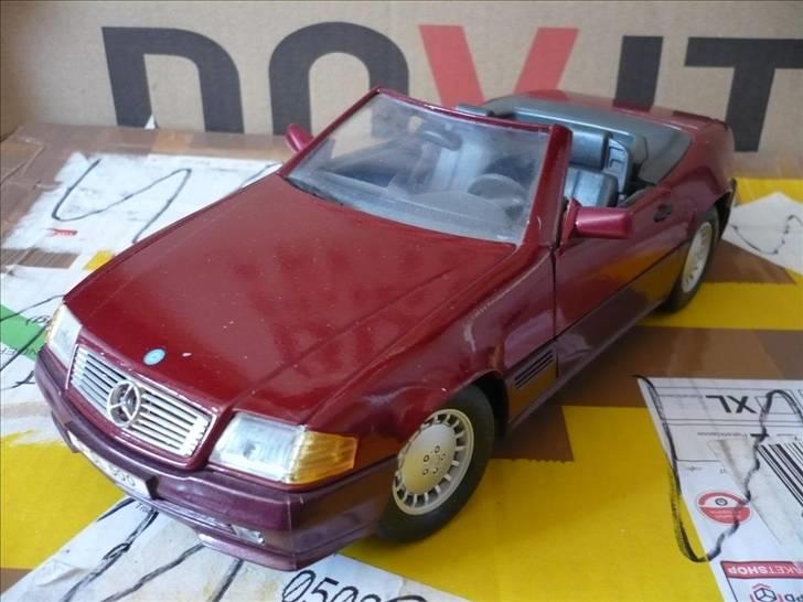 Mine modelbiler 1:18 - Mercedes 500 sl billede 117