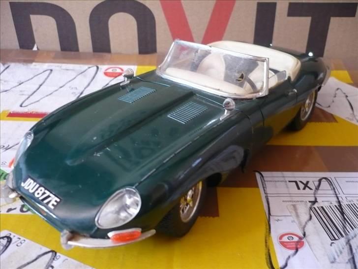 Mine modelbiler 1:18 - Jaguar e-type billede 118
