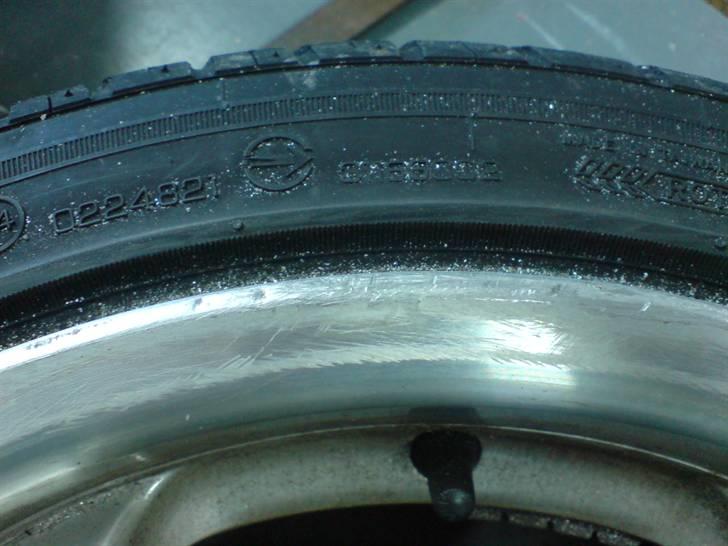 Rep. af fælge - Efter en tur med den grove fil... billede 13