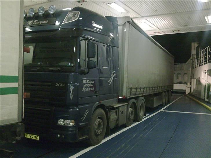 VB Transport Aps - Ombord på Scandlines mod Helsingborg for en gangs skyld, og denne gang med firmaets eneste rigtige trailer. billede 11