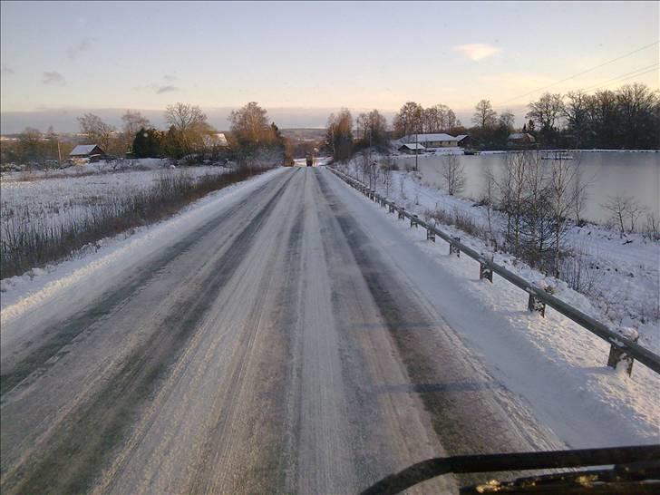 VB Transport Aps - På vej til Ronneby fra Broby. Fin snedækket natur. billede 12