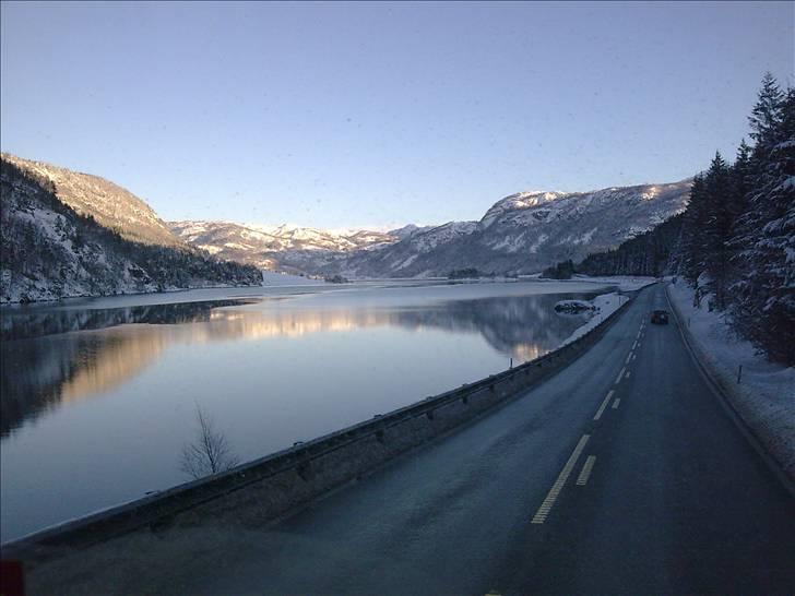VB Transport Aps - Mig og min lillebror var lige et smut i Stavanger (i hver vores bil) med badekabiner. Dejlig nem tur. Op og læsse af, og bare tom hjem. Her er lidt billeder fra turen nedad. billede 16