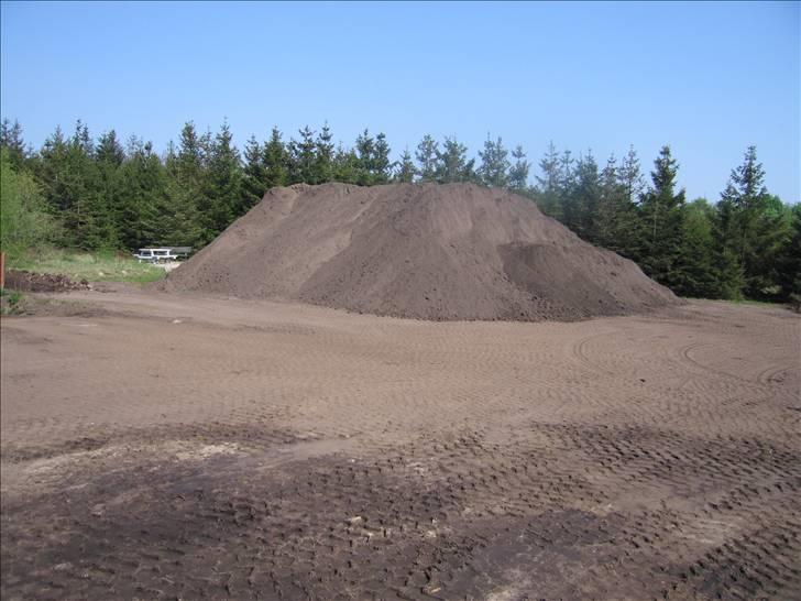 Lidt billeder fra mit job - Lidt harpet sandmuld klar til salg. billede 54