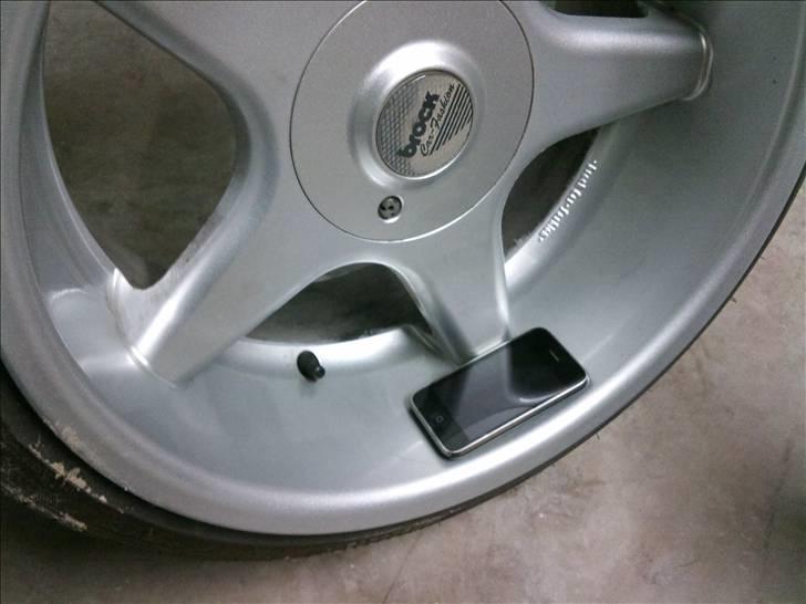 Mine Nye Brock B1 10x17 Alufælge - Brock B1 Sammenlignet med en Iphone :) billede 4