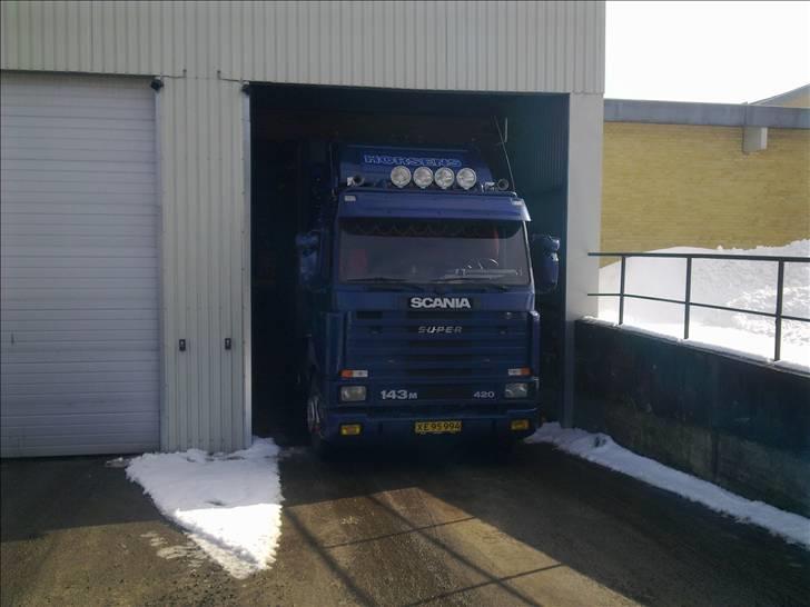 Min vogn ved H C Svendsen.  billede 73