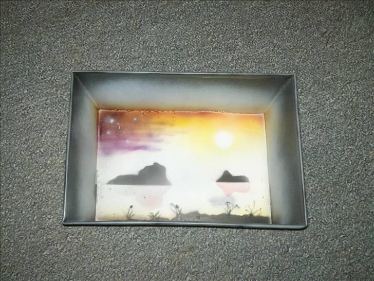 Mit første airbrush - Igen mortens batterikasse set oppefra billede 7