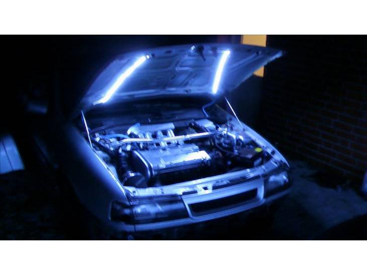 {{currentPhoto.altText}} billede {{currentPhoto.number}}