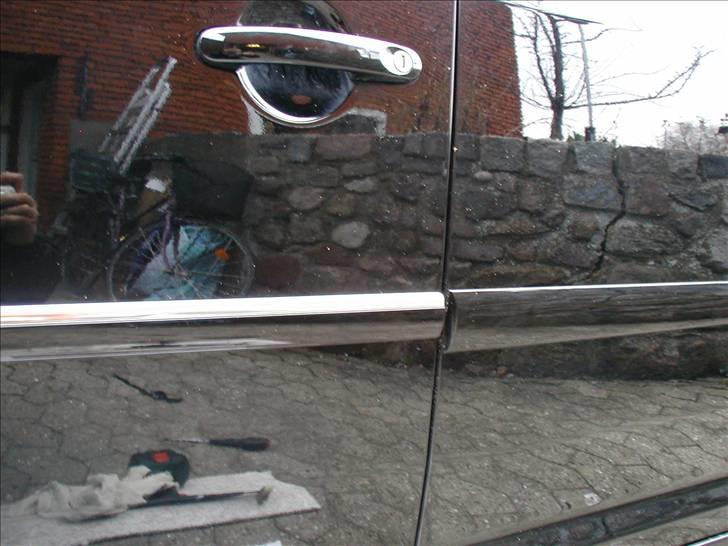 Facelift dørlister på gl. touran - Der er noget højdeforskel billede 3