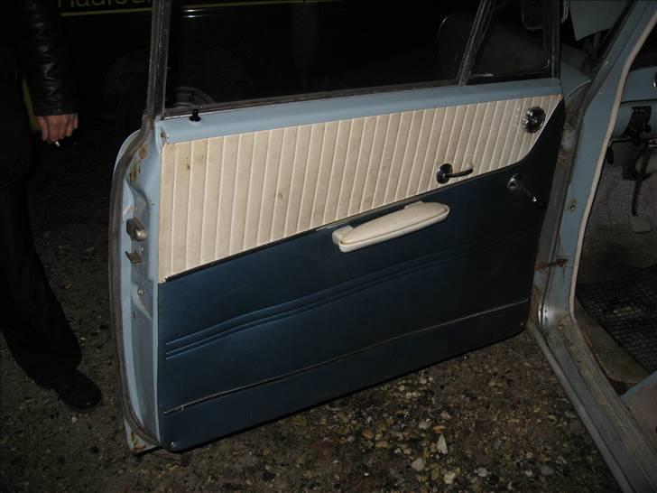 Renovering af Opel Rekord p2 1700 - 1961 - Også dørsiderne er rigtig pæne.. billede 6