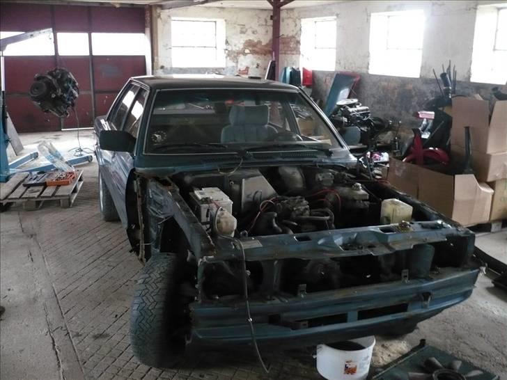 Ford Taunus projekt - Fronten er skruget lidt fra hinanden billede 4