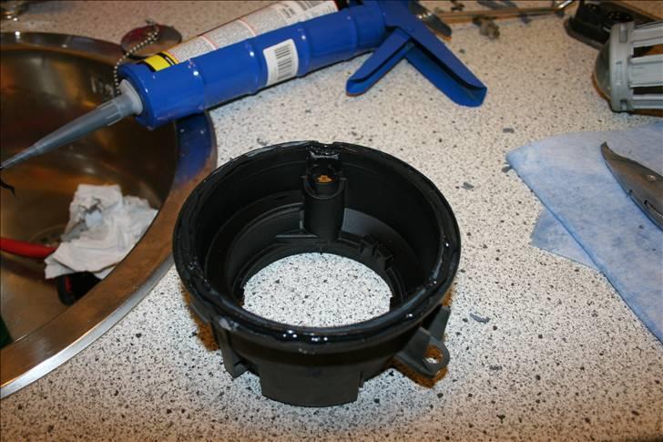 Hjemmelavet sort DE-lygte BMW E30 + E34 *opd 100410* - Lim påført :-) Hellere lidt for meget, end lidt for lidt... billede 31