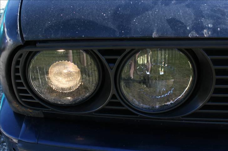 Hjemmelavet sort DE-lygte BMW E30 + E34 *opd 100410* - F*ck, hvor har jeg blege ben! billede 41