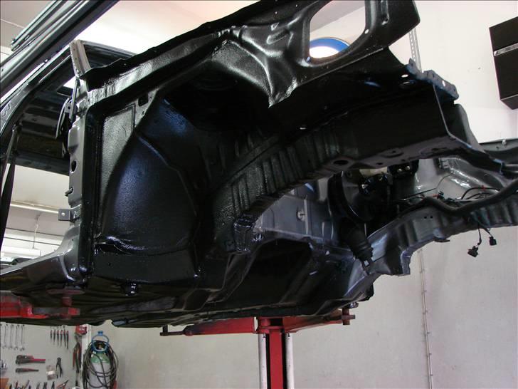 Golf 2 syncro projekt  - D.10-4-10 bunden og skærmkanter undervognsbehandlet inden montering billede 80