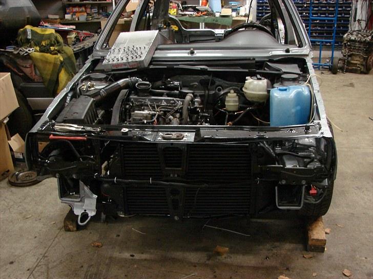 Golf 2 syncro projekt  - D.26-4-10 samling og montering af motor samt tilpassning af golf 4 motorskjold billede 91