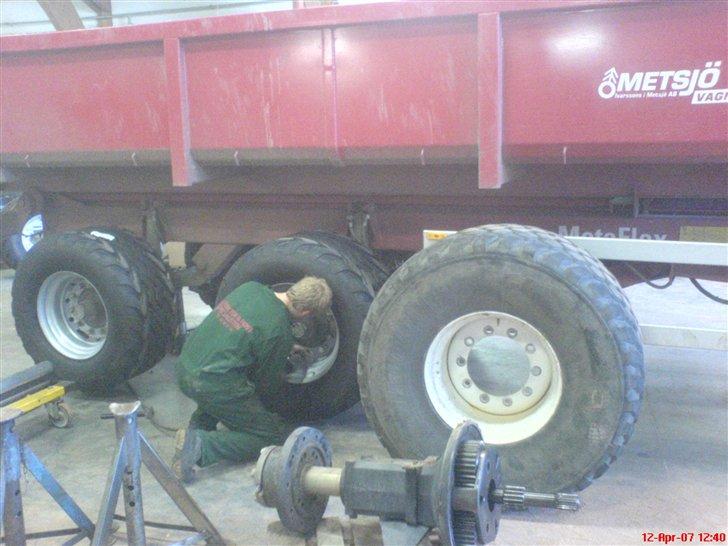 Claas og andet godt fra mit arb. - Et lille forsøg med mindre hjul. De sad der en time... billede 44