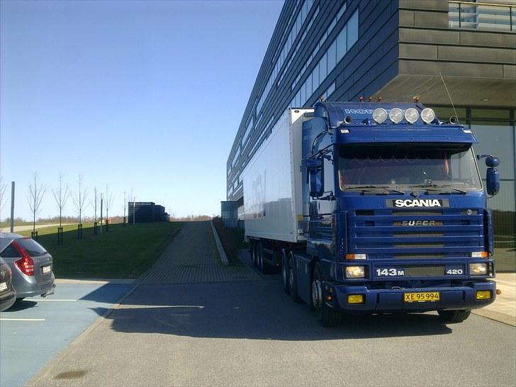 Min vogn ved H C Svendsen.  billede 91