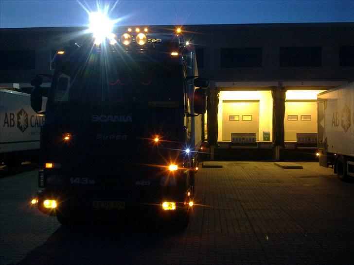 Min vogn ved H C Svendsen.  billede 95