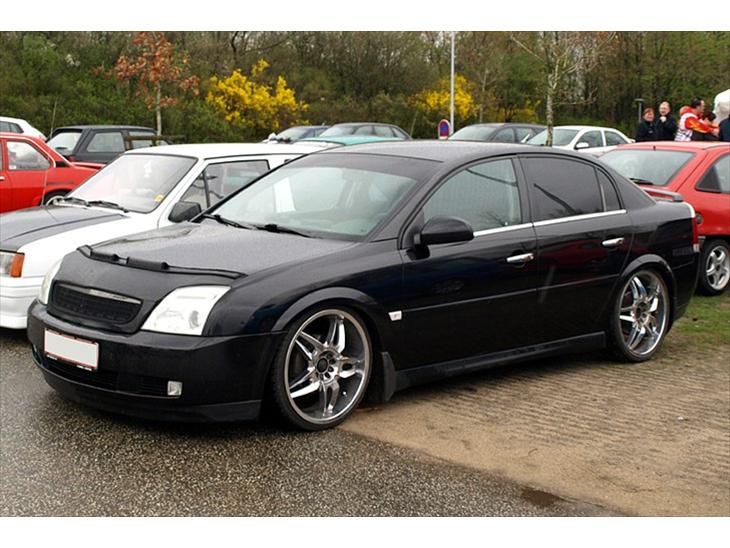 {{currentPhoto.altText}} billede {{currentPhoto.number}}