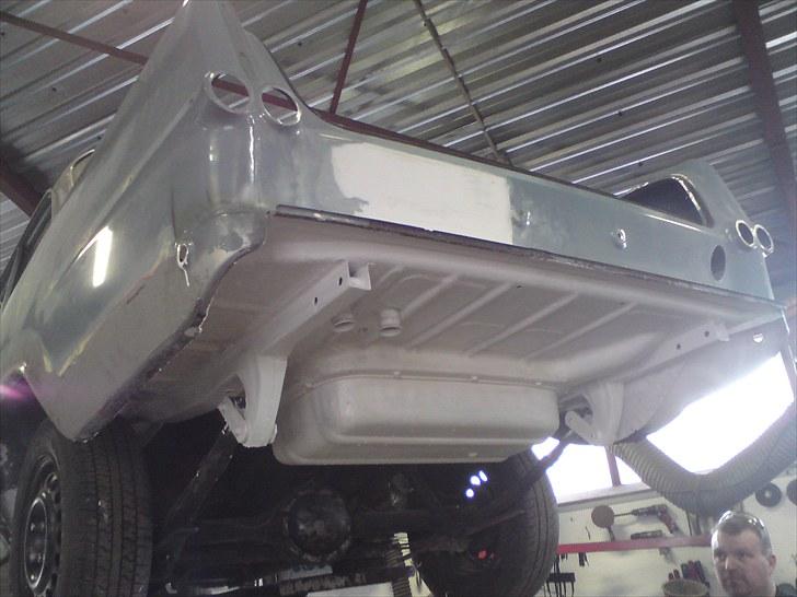 Renovering af Opel Rekord p2 1700 - 1961 - Rust lavet, buler rettet og malet bund. billede 46