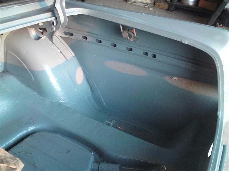 Renovering af Opel Rekord p2 1700 - 1961 - Så er hun hjemvendt fra maler.. billede 47