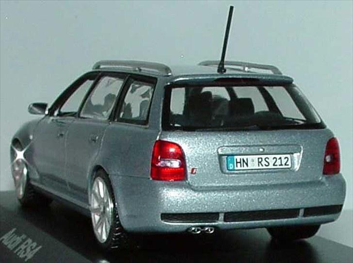 MODEL BILER i størrelse 1:43-1:24 og 1:18  billede 178