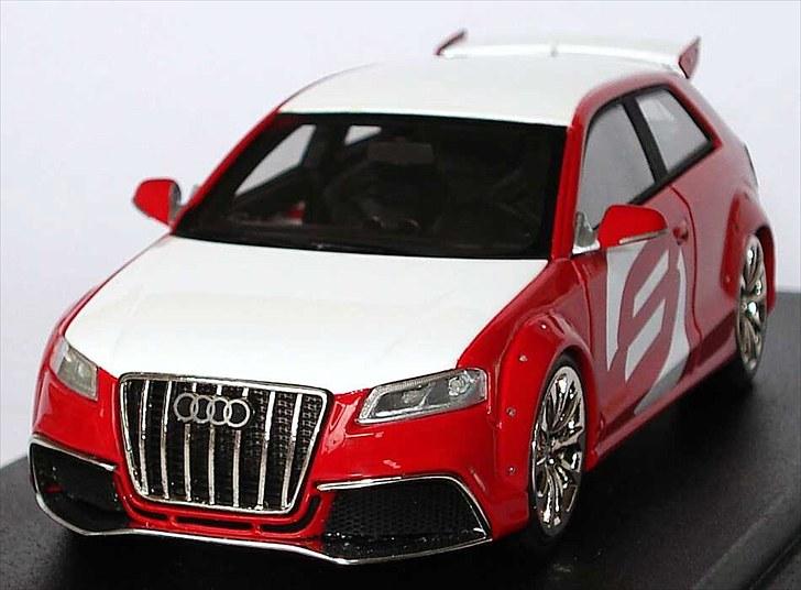 MODEL BILER i størrelse 1:43-1:24 og 1:18  billede 191