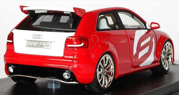 MODEL BILER i størrelse 1:43-1:24 og 1:18  billede 193