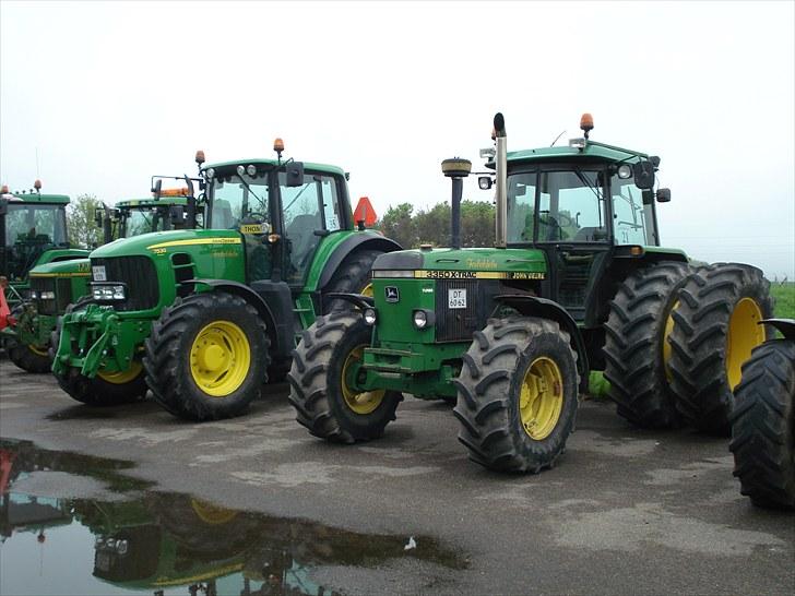 Billeder af de grønne på gården - JD 7530 og JD 3350 X-TRAC billede 10