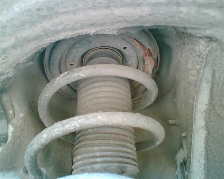 Nissan Almera Tino 2,2 Dci Visia - Knækket forfjeder i den anden side billede 43