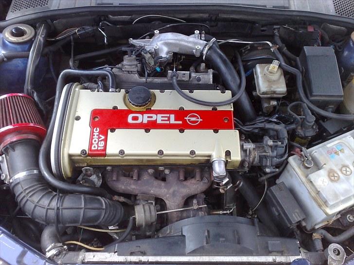 Mine bedste biler vectra b turbo - Opel vectra b med c20let motor med 340hk.
 
GT2860RS
det er bare en lækket og køre i billede 14