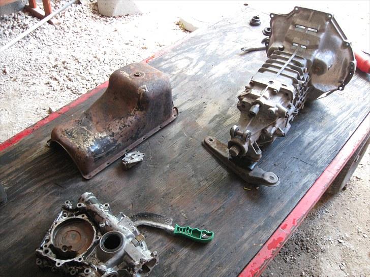 Opel Manta B Gsi :) - Jae det blev godt nok lidt pænere efter sådan en tur.. :) Så er det næsten klar til og blive malet, tror bundkaret skal have en tur med blæseren inden.. :) billede 103