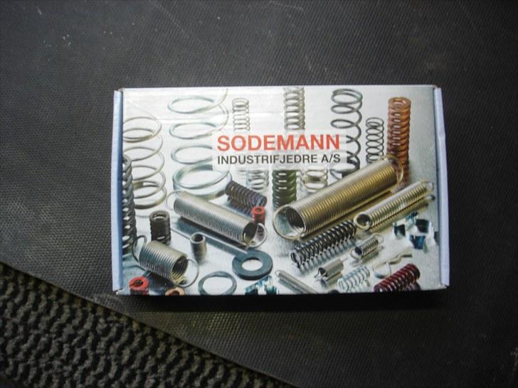 Automatisk åbning af blagklap på altea - Sådan kom fjederne hjem. billede 1