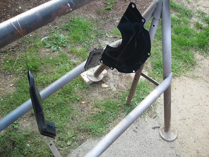 Opel Manta B Gsi :) - Så kom der farve på, meget lækkert.. :) koksgrå og blå, har selv blandet dem.. :) billede 110