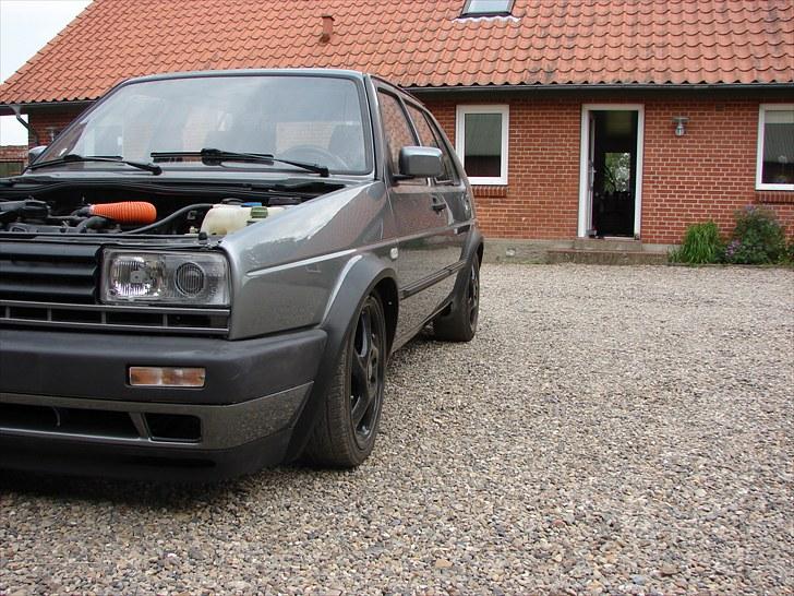 Golf 2 syncro projekt  - D. 3-7-10 koganger og forskærme monteret  men farven passer ikke så det skal males igen efter den er synet billede 135