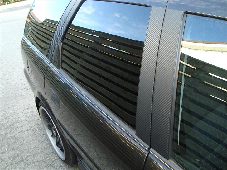 Carbon Fiber folie på en Vectra b - Og sådan ser det ud nu. billede 2